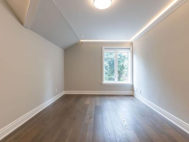 For Lease 1590 Yew Street, Mississauga, Ontario
