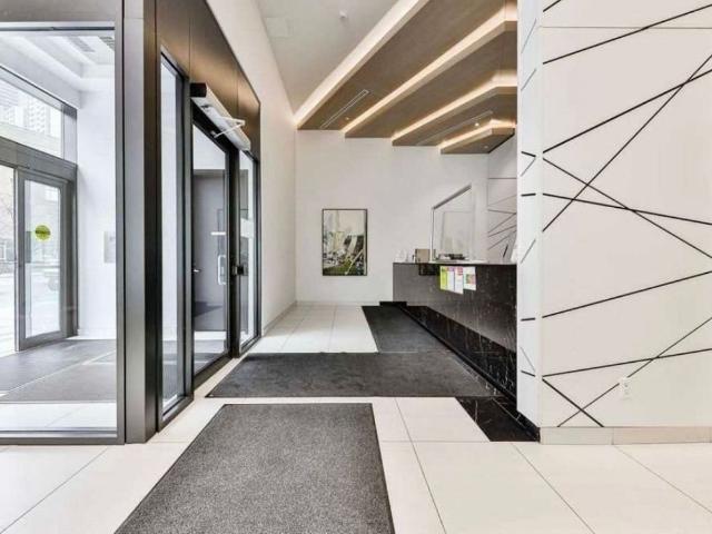 For Lease 159 Wellesley Street Unit# 2010, Toronto, Ontario
