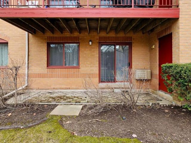 For Lease 1508 Pilgrims Way Unit# 814, Oakville, Ontario