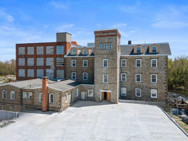 For Lease 150 Mill Street Unit# 201, Carleton Place, Ontario