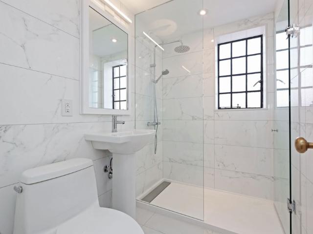 For Lease 150 Balmoral Avenue Unit# 304, Toronto, Ontario