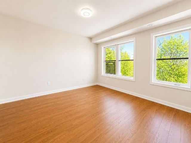 For Lease 15100 Yonge Street Unit# 207, Aurora, Ontario