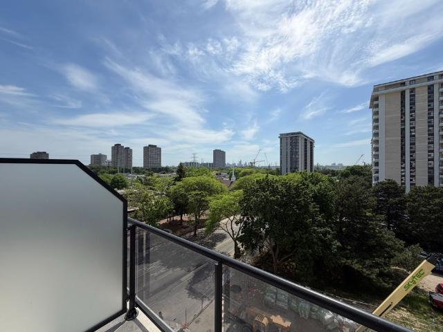 For Lease 151 David Salomon Drive Unit# 615, Toronto, Ontario