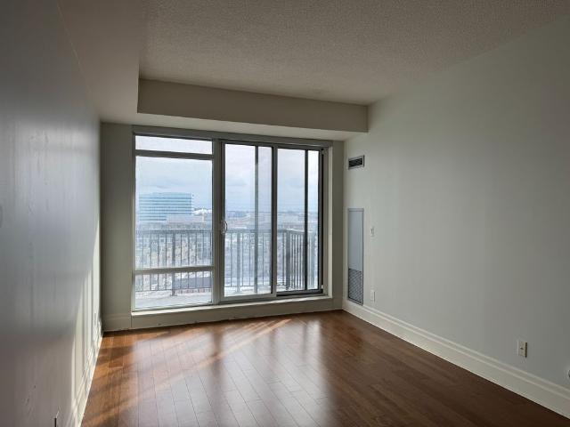 For Lease 151 Upper Duke Crescent Unit# 1001, Markham, Ontario