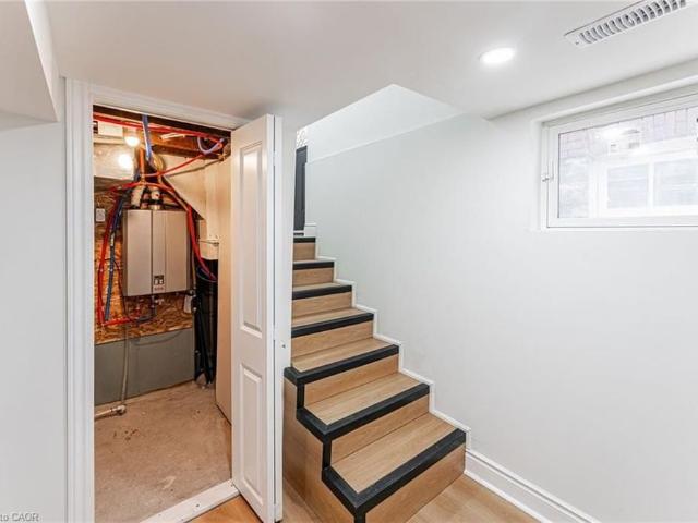 For Lease 15 Barnesdale Avenue Unit# 2, Hamilton, Ontario