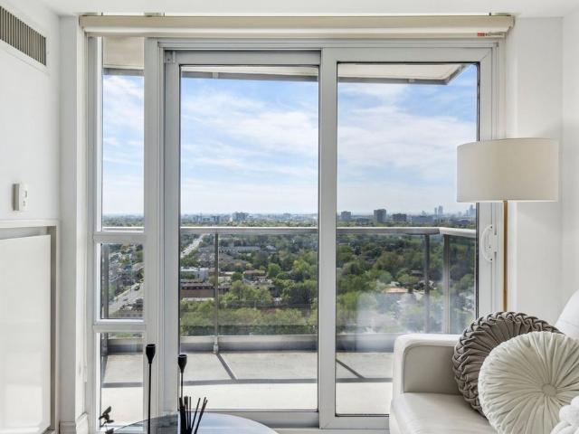 For Lease 15 Greenview Avenue Unit# 2111, Toronto, Ontario