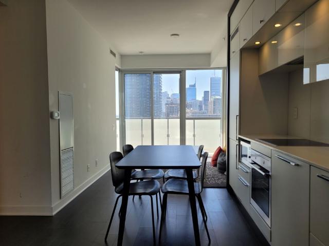 For Lease 15 Grenville Street Unit# 2101, Toronto, Ontario
