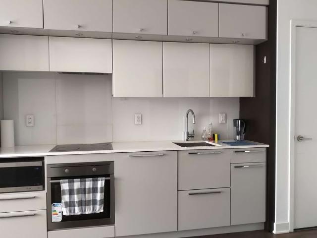 For Lease 15 Grenville Street Unit# 3002, Toronto, Ontario