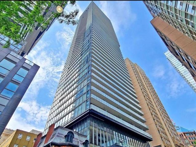 For Lease 15 Grenville Street Unit# 4202, Toronto, Ontario