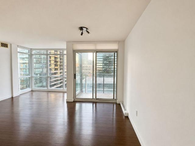 For Lease 15 Fort York Boulevard Unit# 1103, Toronto, Ontario