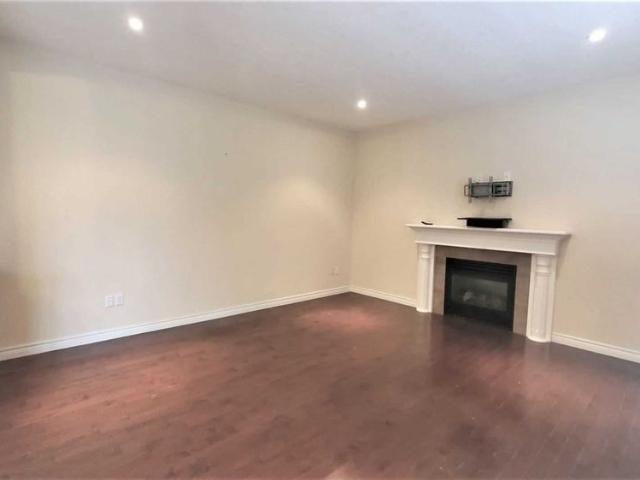 For Lease 15 Sasha Court Unit# Upper Portion, Hamilton, Ontario