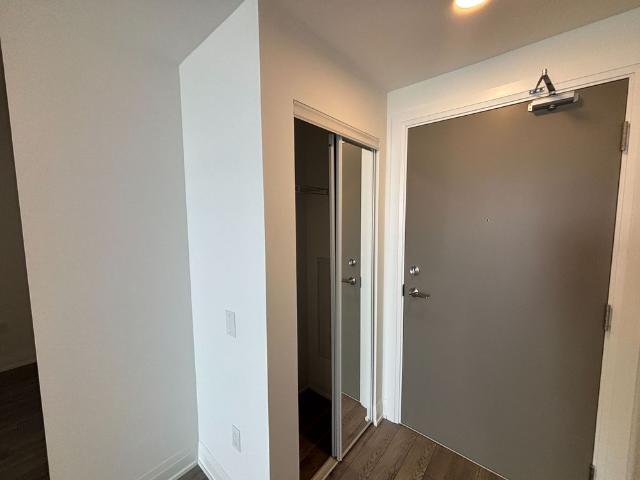 For Lease 15 Skyridge Drive Unit# 2003, Brampton, Ontario