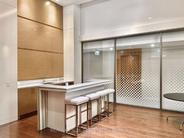 For Lease 15 QUEENS Quay Unit# 3101, Toronto, Ontario