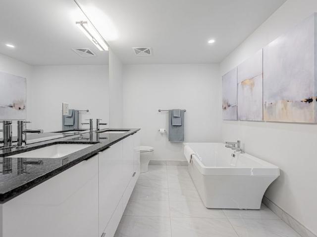 For Lease 15 Queens Quay Unit# 3403, Toronto, Ontario