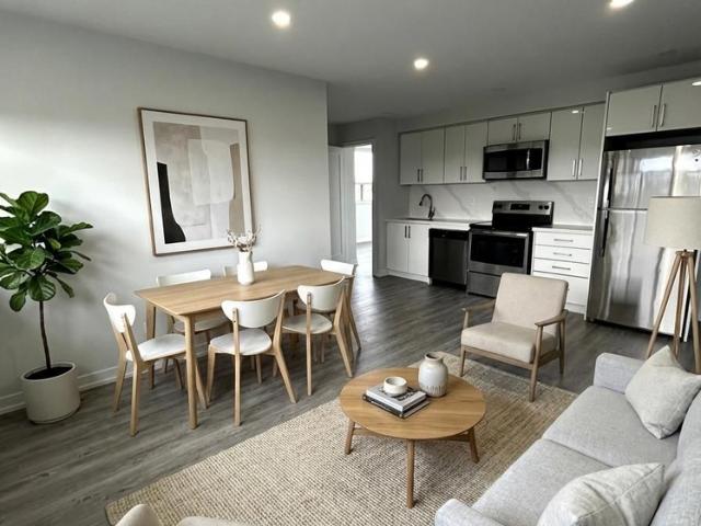 For Lease 15 Walmer Road Unit# 202, Toronto, Ontario