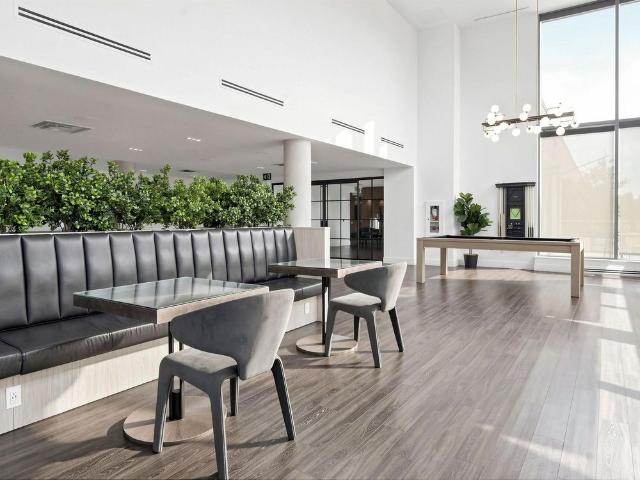 For Lease 15 Wellington Street Unit# 1210, Kitchener, Ontario