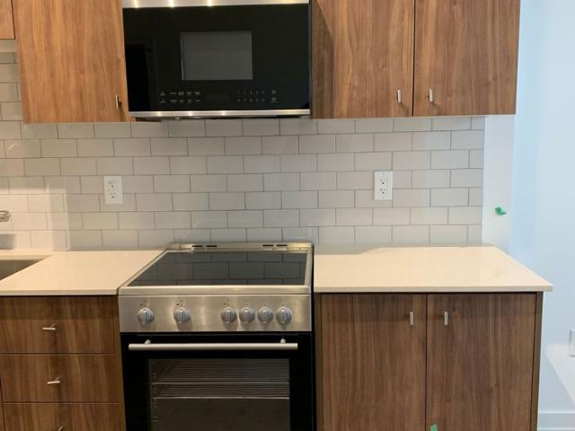 For Lease 15 Wellington Street Unit# 211, Kitchener, Ontario
