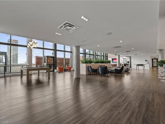 For Lease 15 wellington Street Unit# 2602, Kitchener, Ontario