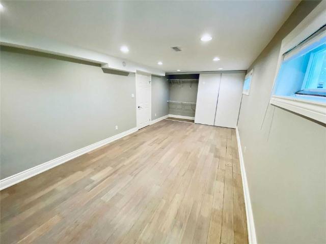 For Lease 15 Whitelock Crescent, Toronto, Ontario