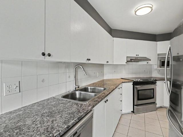 For Lease 1663 Locksley Lane, Beacon Hill North South and Area, Ontario