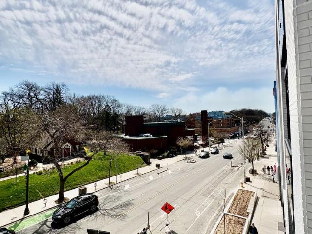 For Lease 1660 Bloor Street Unit# 309, Toronto, Ontario