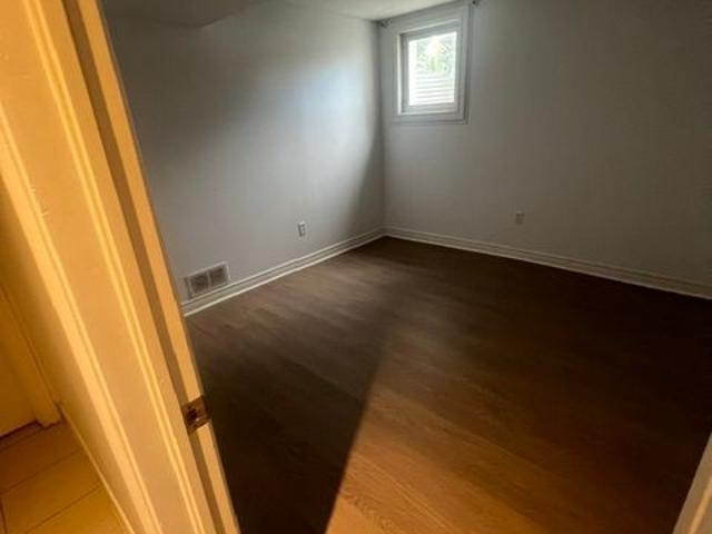For Lease 166 St Lawrence Drive Unit# BSMT, Welland, Ontario