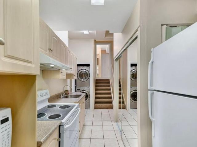 For Lease 166 Sail Crescent Unit# Lower, Vaughan, Ontario