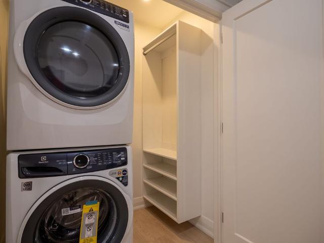 For Lease 168 Annette Street Unit# Unit C, Toronto, Ontario