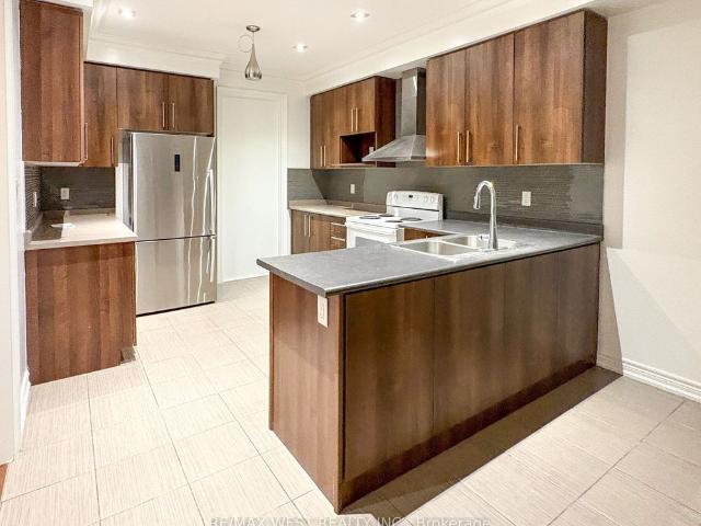 For Lease 160 Bob Yuill Drive, Toronto, Ontario