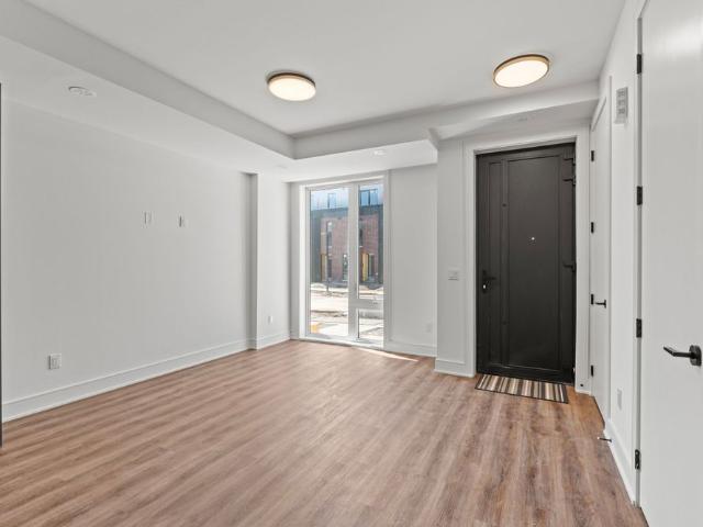 For Lease 160 Everett Common, St. Catharines, Ontario