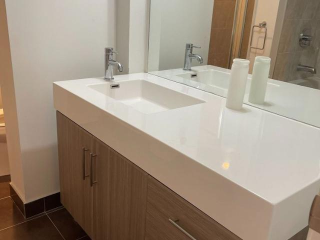 For Lease 160 Vanderhoof Avenue Unit# 1605, Toronto, Ontario