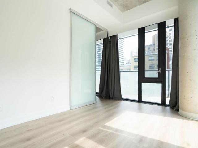 For Lease 161 Roehampton Avenue Unit# 318, Toronto, Ontario