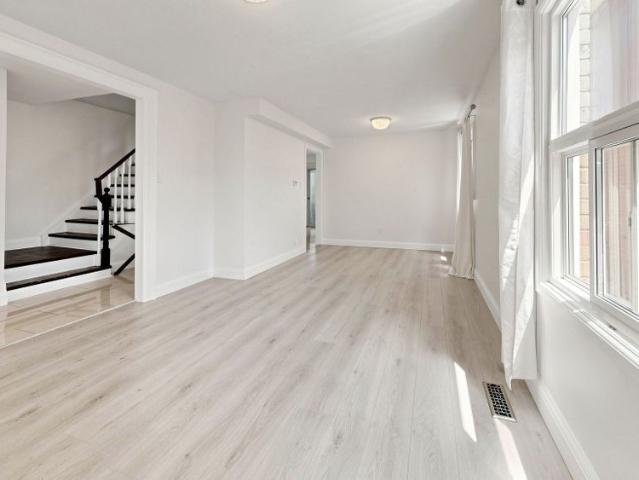 For Lease 1634 Fairfield Crescent Unit# Main, Pickering, Ontario