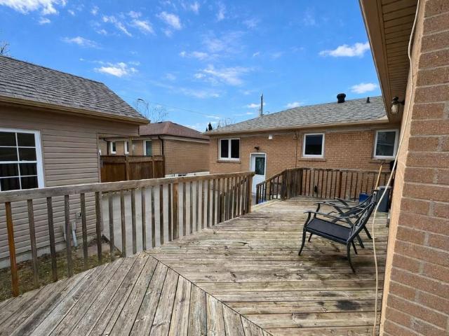 For Lease 16 Cartier Crescent Unit# 2, Richmond Hill, Ontario