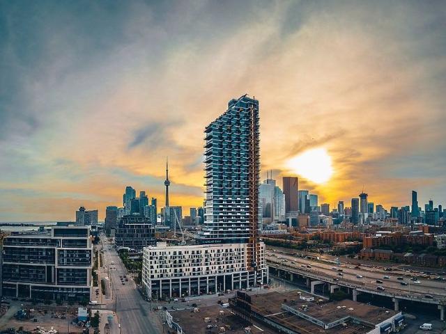 For Lease 16 Bonnycastle Street Unit# 1810, Toronto, Ontario