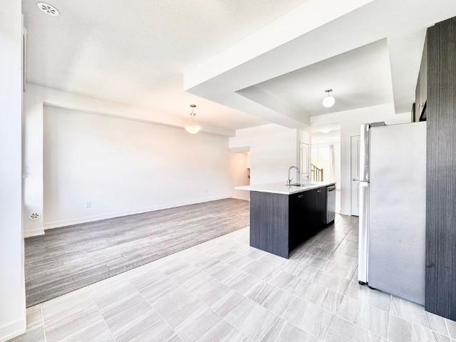 For Lease 16 Blue Forest Crescent, Barrie, Ontario