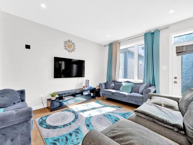 For Lease 16 Focality Crescent, Barrhaven, Ontario