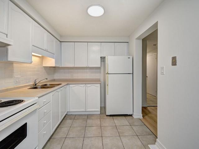 For Lease 16 Hartley Court, Cambridge, Ontario