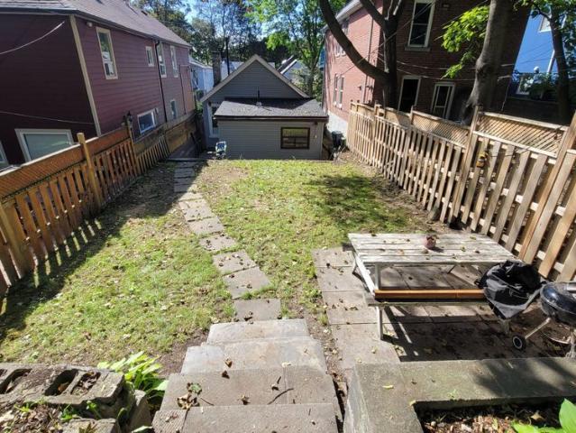 For Lease 16 Ivy Avenue, Toronto, Ontario