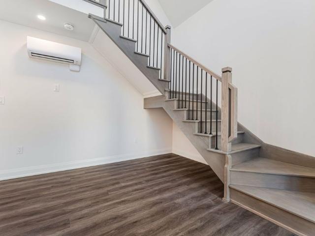 For Lease 16 Little Boulevard Unit# G Suite, Toronto, Ontario