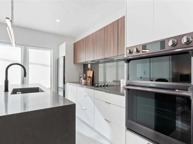 For Lease 16 Minto Street Unit# 2, Toronto, Ontario