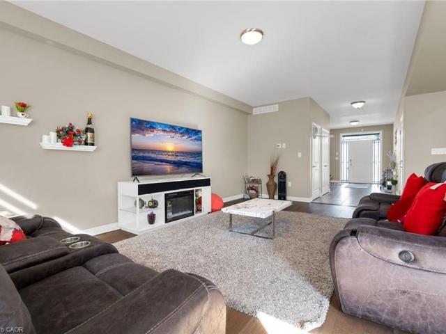 For Lease 16 Prospect Avenue Unit# B, St. Catharines, Ontario