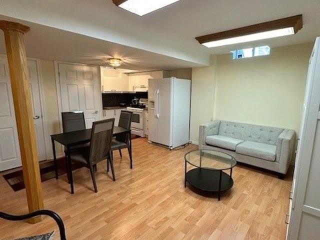 For Lease 16 Royal Chapin Crescent, Richmond Hill, Ontario