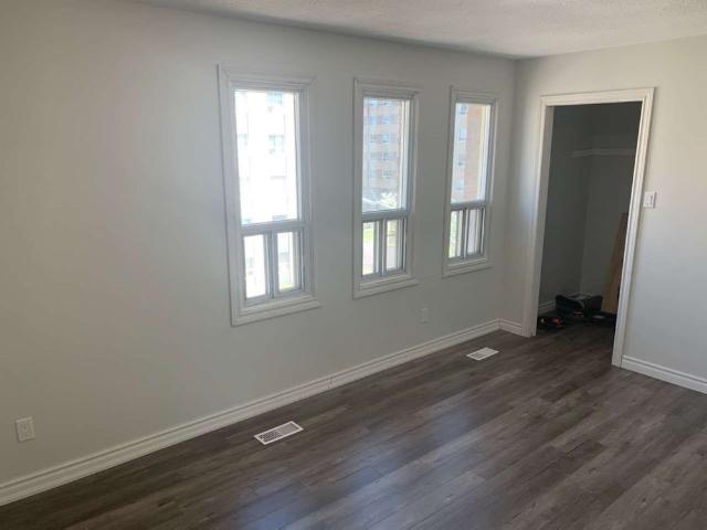For Lease 16 Rexdale Boulevard Unit# 30, Toronto, Ontario