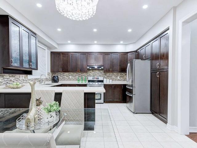 For Lease 16 Twin Falls Road, Brampton, Ontario