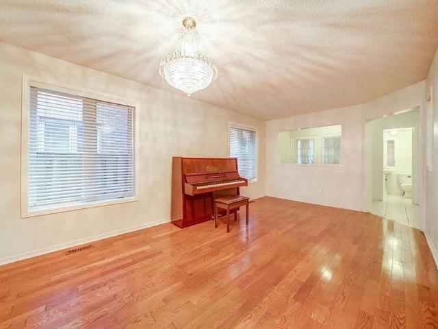 For Lease 175 Shepton Way Unit# Upper, Toronto, Ontario