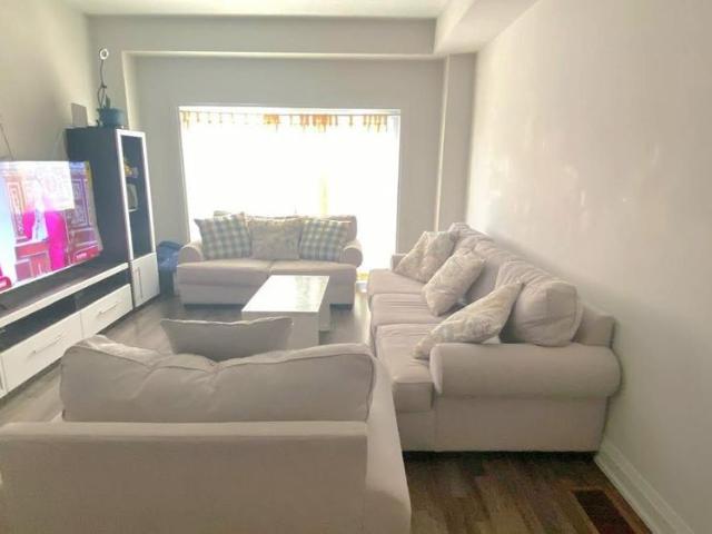 For Lease 1762A Lawrence Avenue Unit# Room 1, Toronto, Ontario