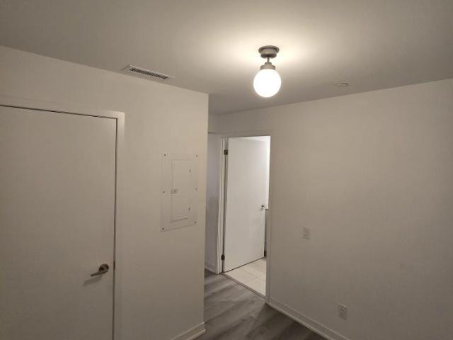 For Lease 1787 St Clair Avenue Unit# 508, Toronto, Ontario