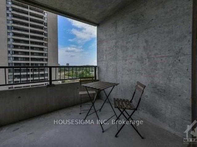 For Lease 1785 FROBISHER Lane Unit# 1201, Alta Vista and Area, Ontario
