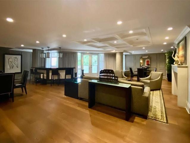 For Lease 1717 Avenue Road Unit# 322, Toronto, Ontario